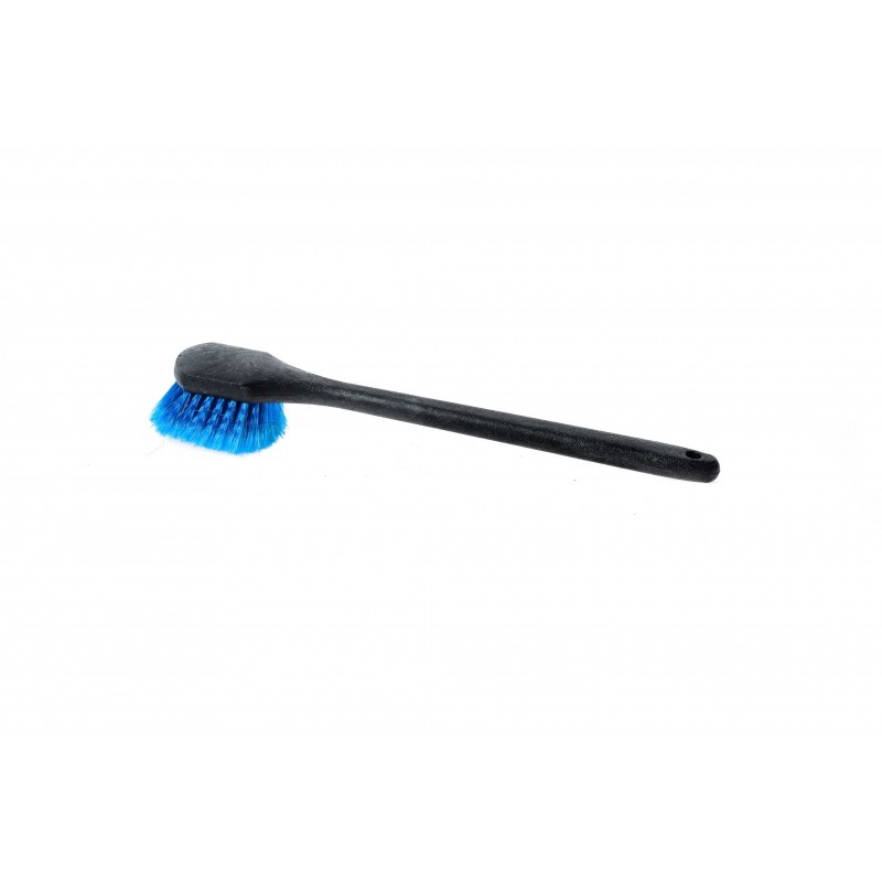 BROSSE A JANTES ET BAS DE CAISSE